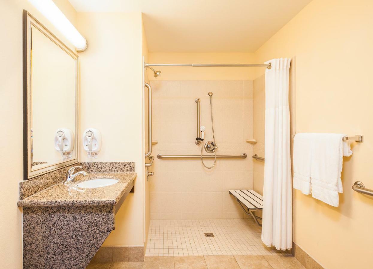 Staybridge Suites El Paso Airport By Ihg Екстер'єр фото