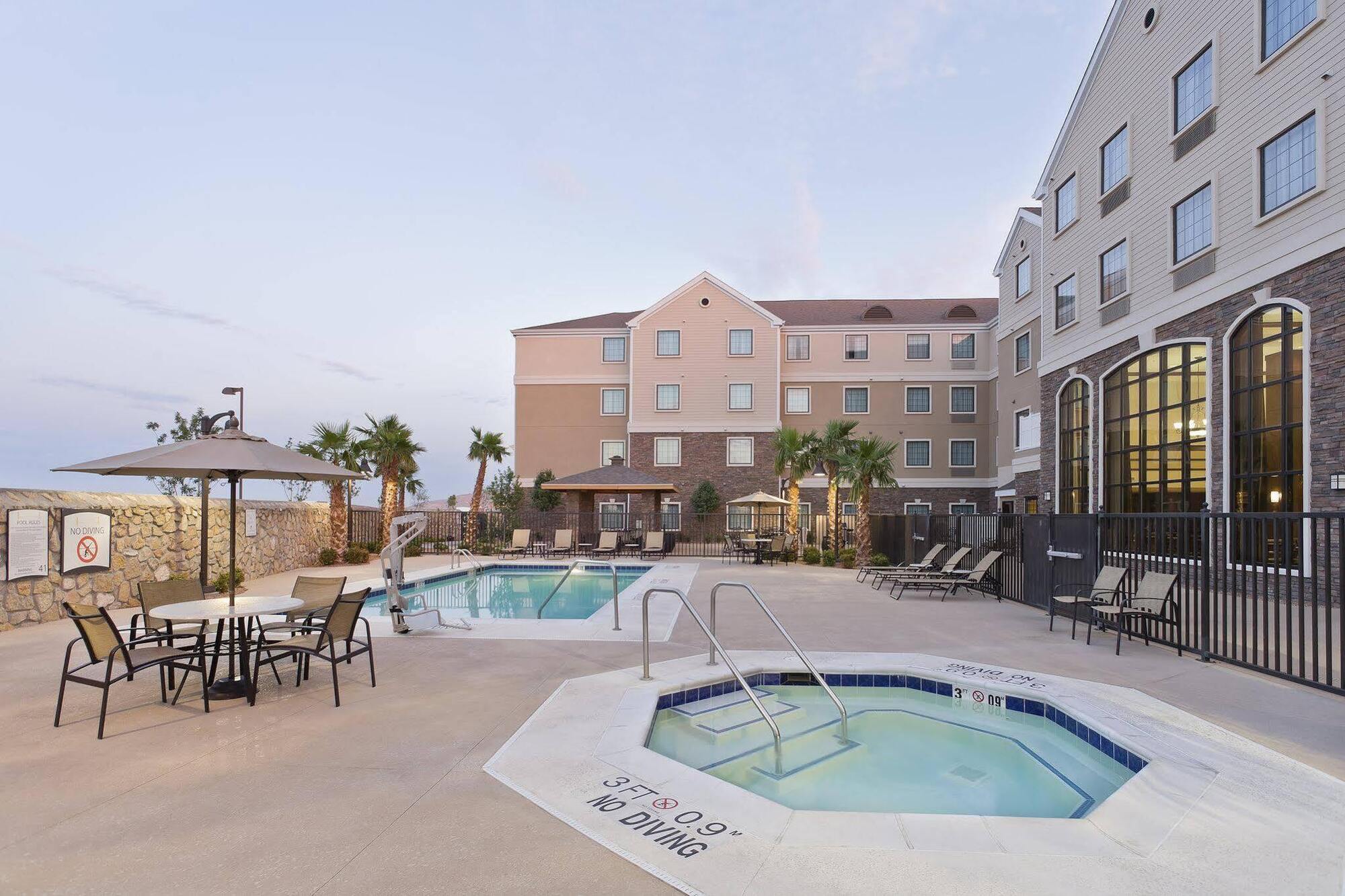 Staybridge Suites El Paso Airport By Ihg Екстер'єр фото
